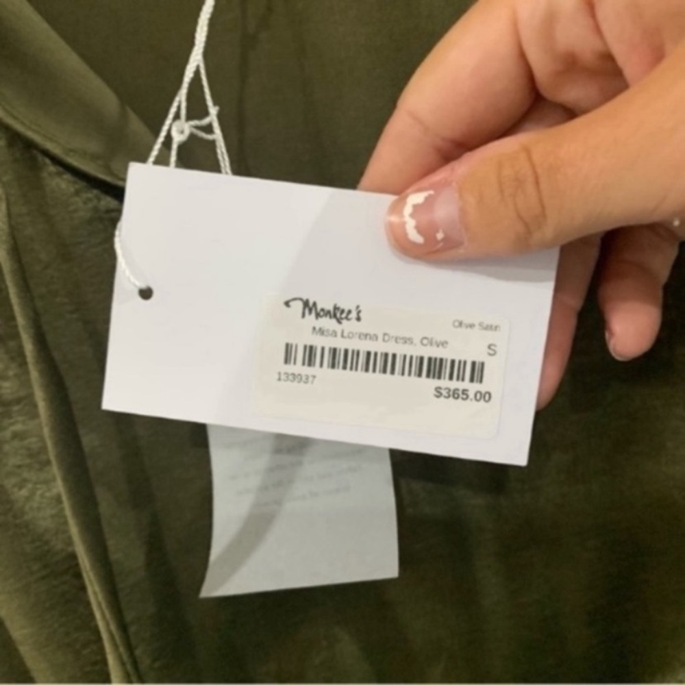 ✅ NWT Misa Los Angeles Dress Lorena Mini Tiered in Olive Green Satin - Picture 7 of 8